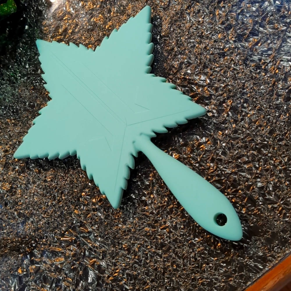 Mint Green Jeffree Star Matte Mirror